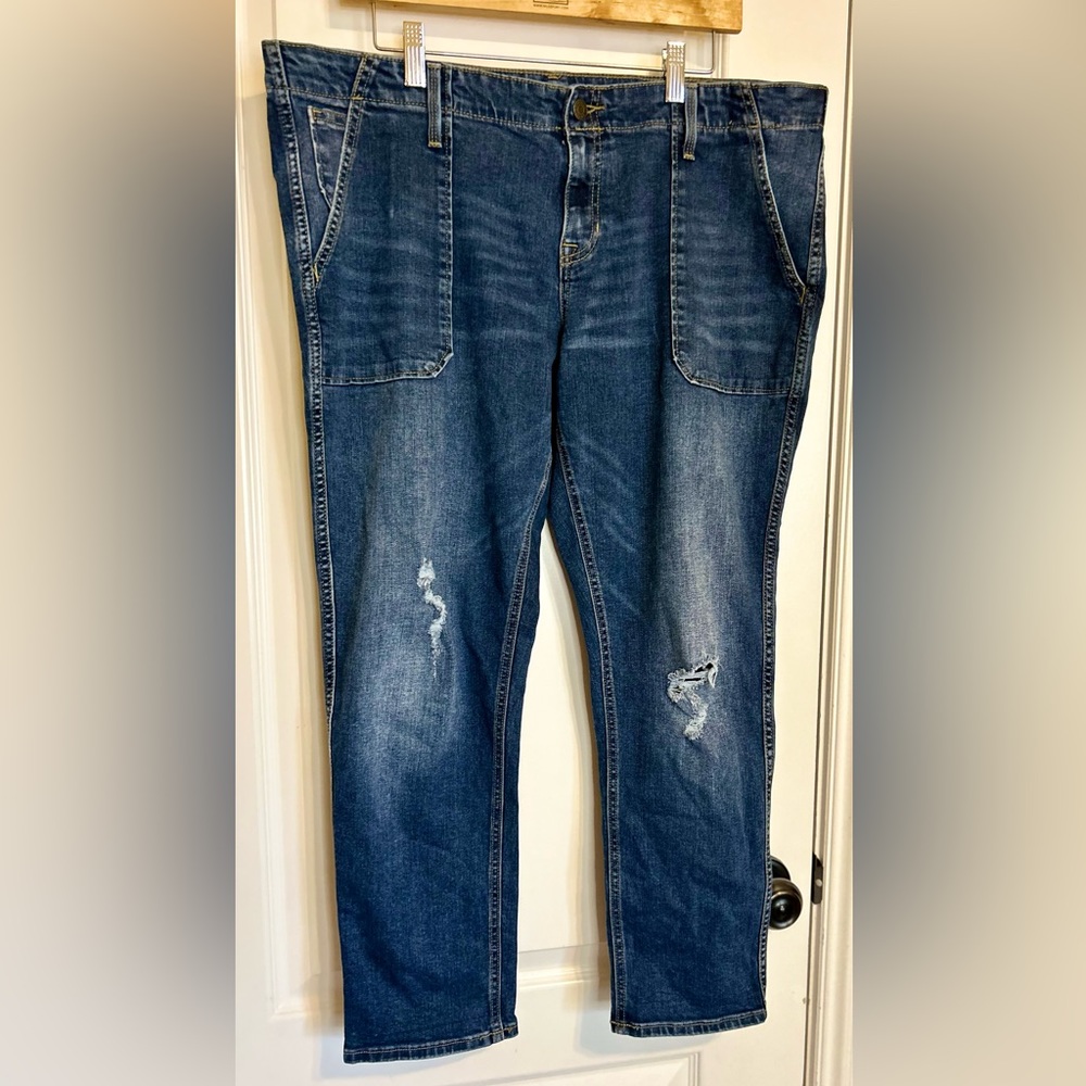 Women’s Gap Girlfriend Coupe Jeans 🖤